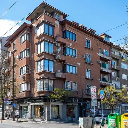 Apartment Luminous 2bdr With Balcony & View In The Center *